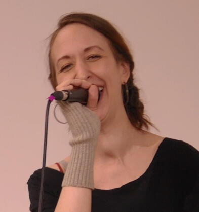 KATIE JOANNE - Sängerin / Gesangs-Pädagogin / Singer-Songwriter / Konzerterfahrung / Unterrichtspraxis / Musikstil Rock / Pop